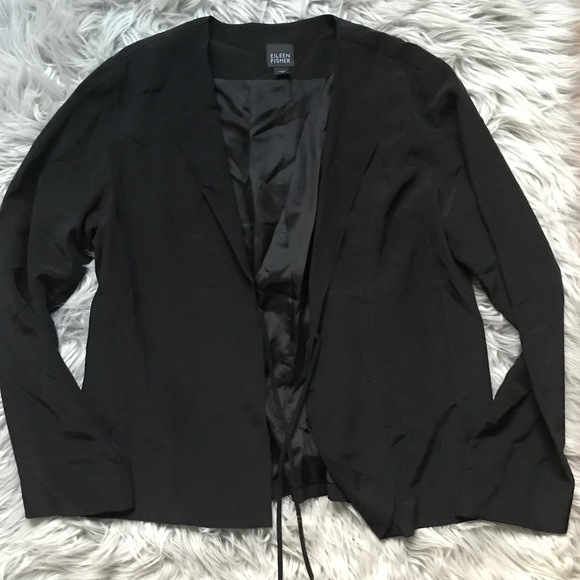 black thin blazer
